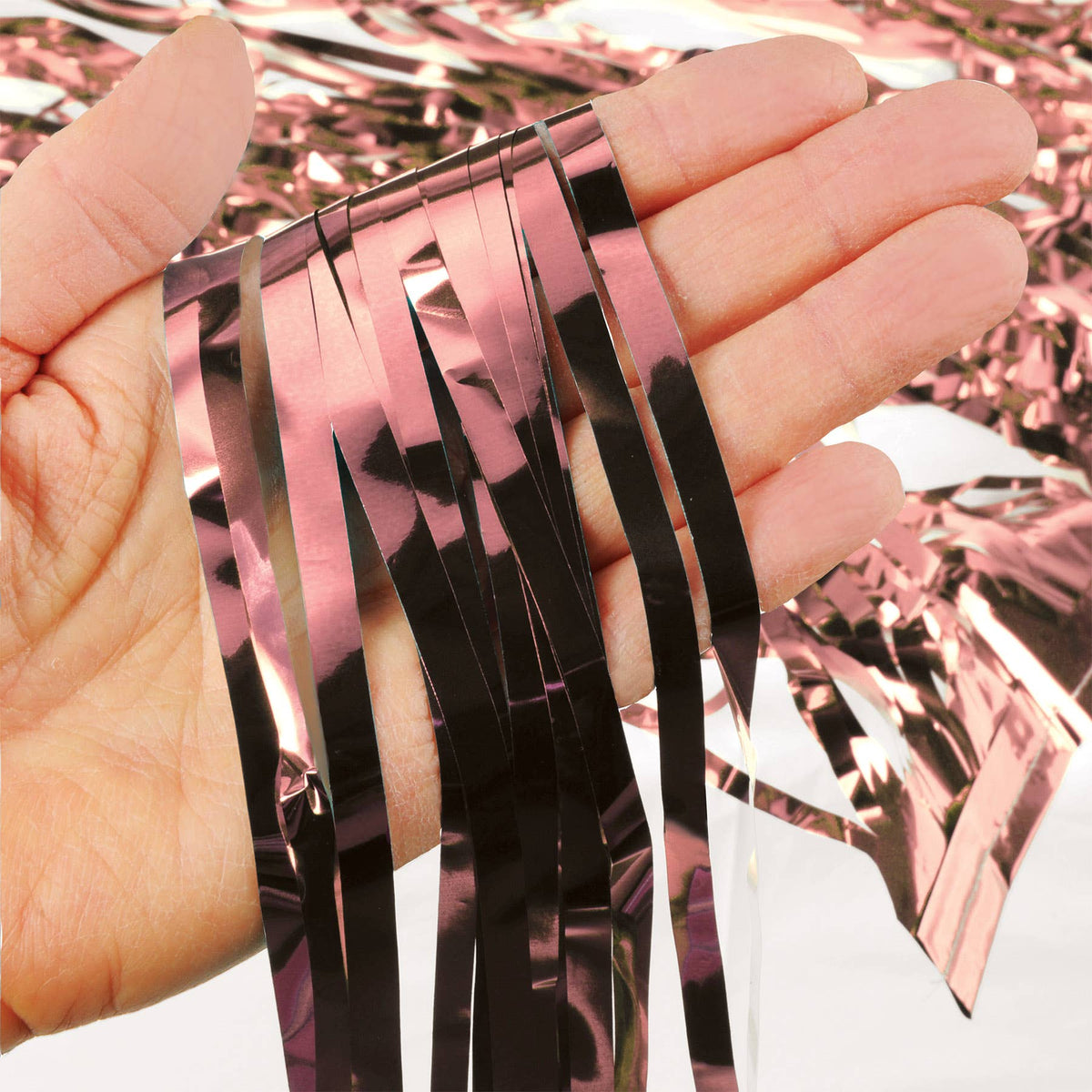 1-Ply Gleam 'N Curtain Rosegold, 8' x 3'