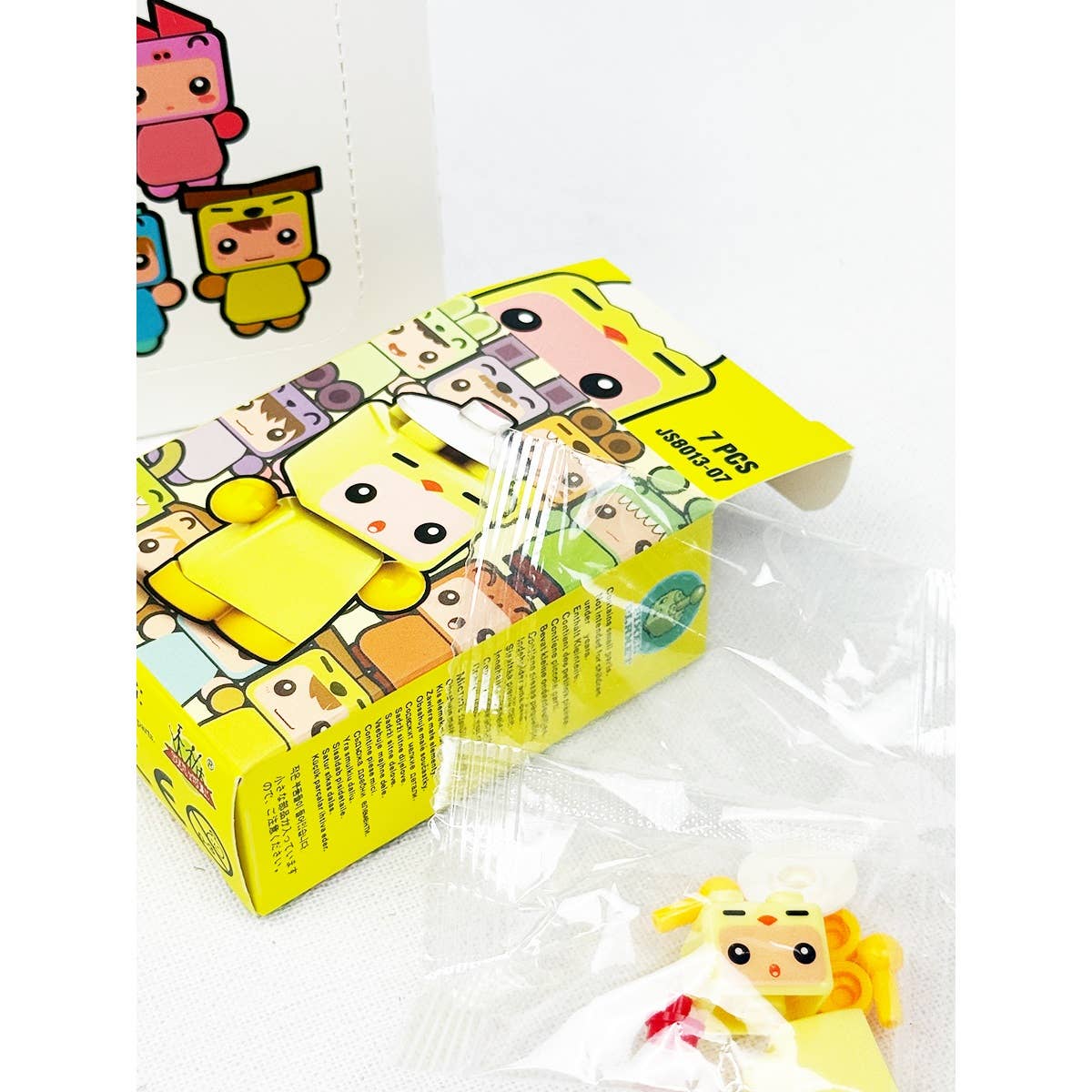 Adorable Character Building Set